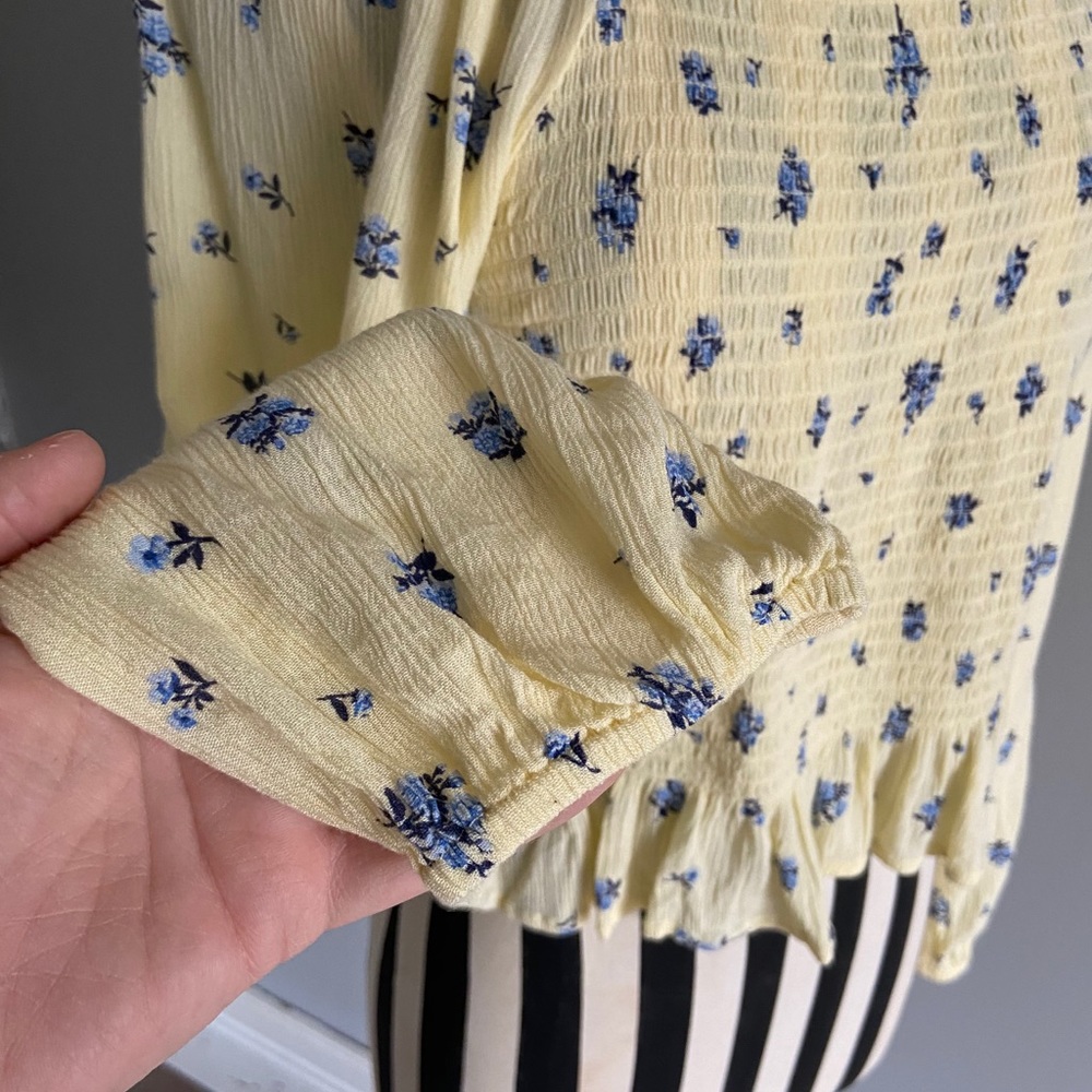 Arizona smocked cropped blouse - Picture 6 of 10